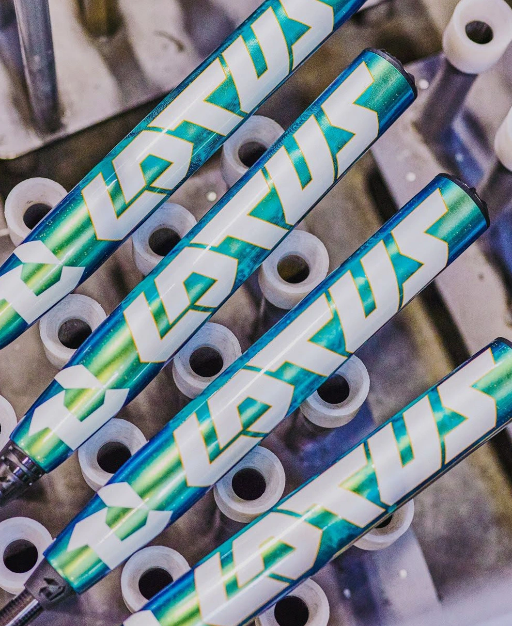 2026 Lotus (-8) Fastpitch Softball Bat - Image 4